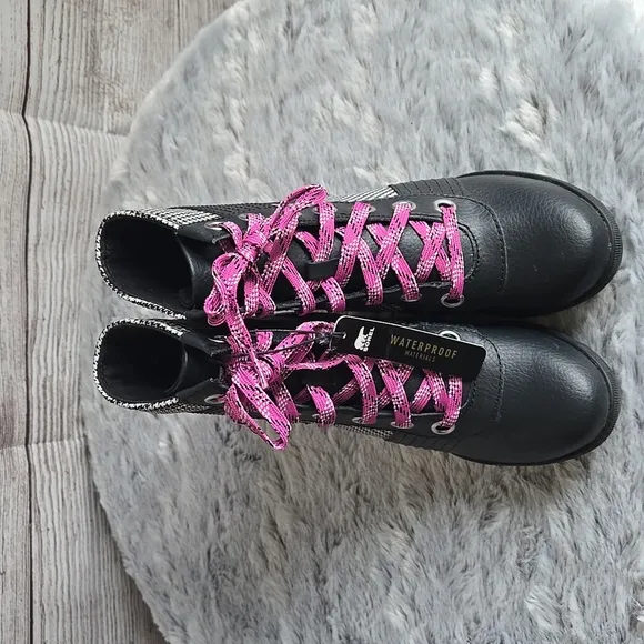 Sorel Lexie Wedgie Black/White Waterproof Boots, Little Girls Size 1, NWT