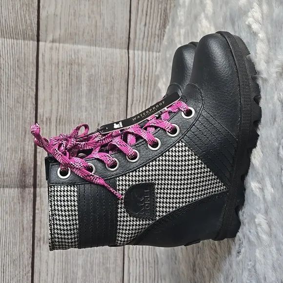 Sorel Lexie Wedgie Black/White Waterproof Boots, Little Girls Size 1, NWT