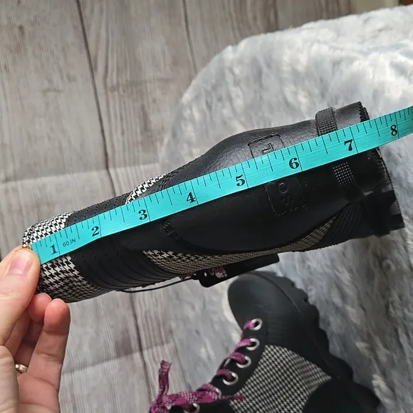 Sorel Lexie Wedgie Black/White Waterproof Boots, Little Girls Size 1, NWT