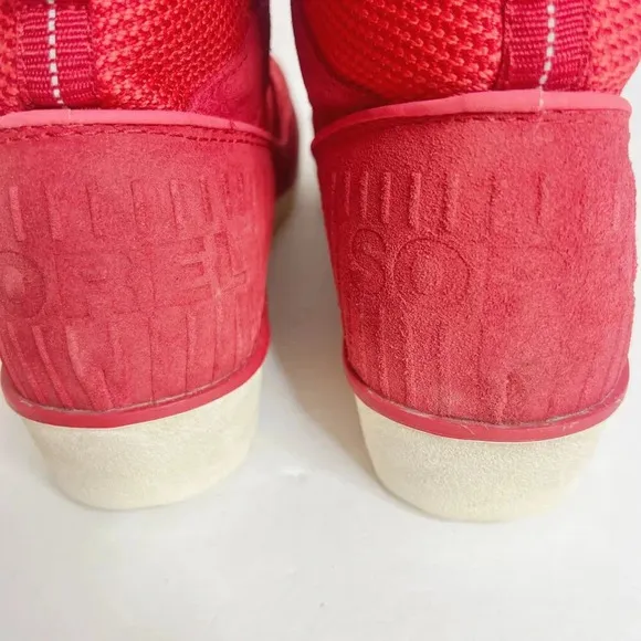 Sorel Tivoli II Red Waterproof Suede Sneaker Boots Womens Size 6