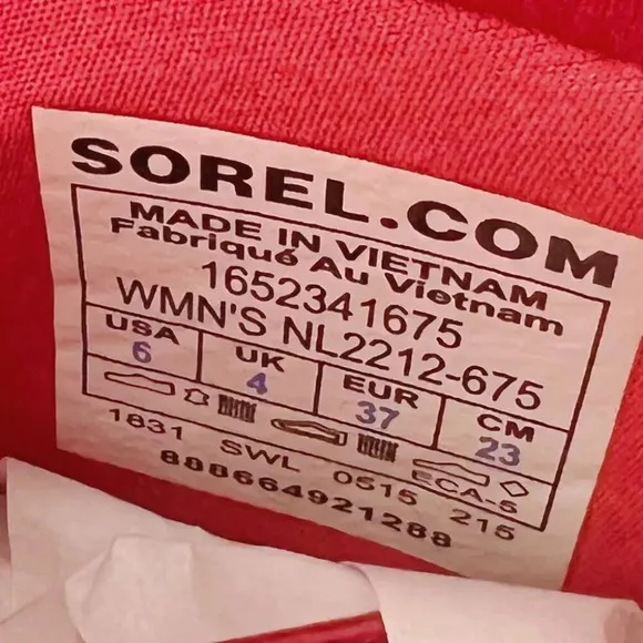 Sorel Tivoli II Red Waterproof Suede Sneaker Boots Womens Size 6