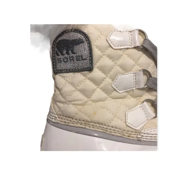 Sorel Torino White Gray Fur quilted Winter Boots size 6 waterproof