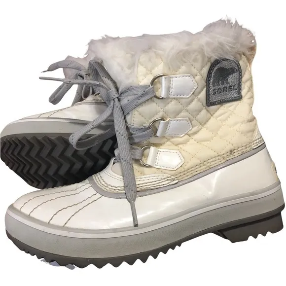 Sorel Torino White Gray Fur quilted Winter Boots size 6 waterproof