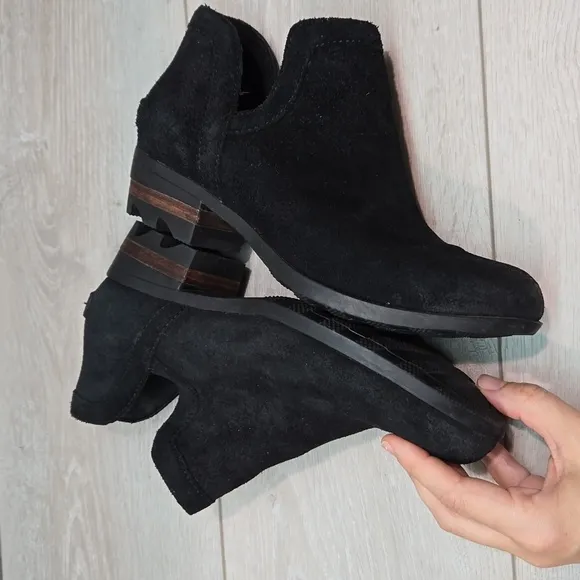 Sorel Women Lolla Leather Cut Out Side Chunky Heels Boots shoes sz 7.5