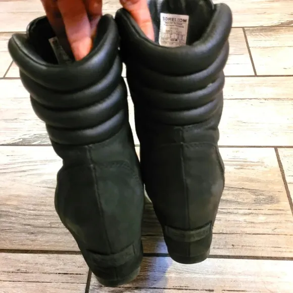 SOREL Women's 8 black Conquest hidden wedge ankle boots waterproof lace-up