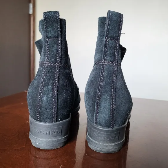 Sorel Women's Evie Booties 9.5 Waterproof Dark Green Suede Zip Wedge Ankle Boots