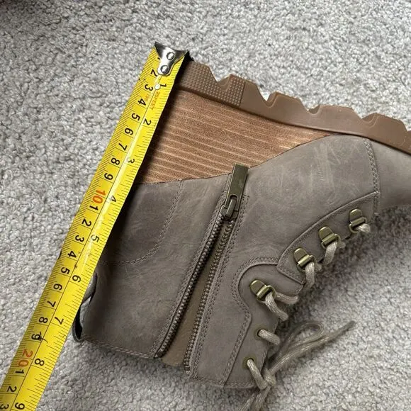 Sorel Womens Joan Uptown Lace Up Heeled Ankle Waterproof Boot Taupe Size 8