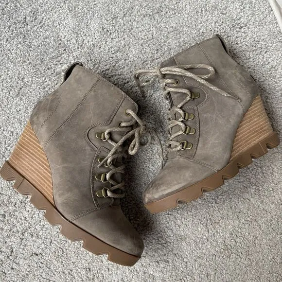 Sorel Womens Joan Uptown Lace Up Heeled Ankle Waterproof Boot Taupe Size 8