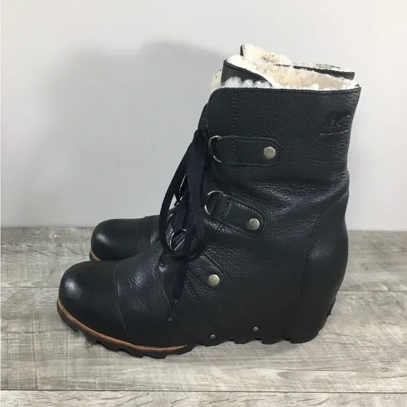 Sorel Women’s NL2703 Joan of Arctic Wedge Mid Shearling Lace Up Boots Size 11