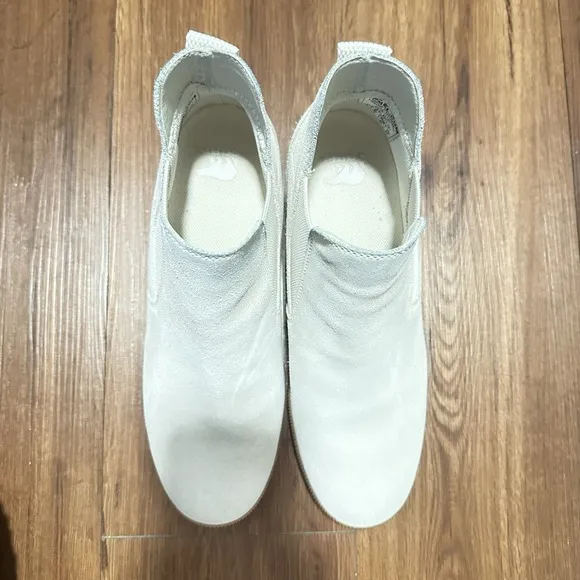 Sorel Women's Size 10 Out N About Slip On Chalk White Suede Wedge Booties Shoes
