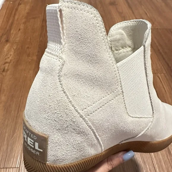 Sorel Women's Size 10 Out N About Slip On Chalk White Suede Wedge Booties Shoes