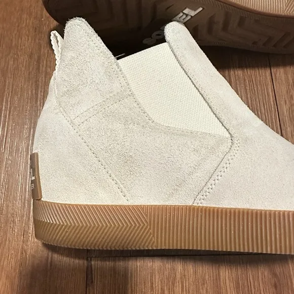 Sorel Women's Size 10 Out N About Slip On Chalk White Suede Wedge Booties Shoes