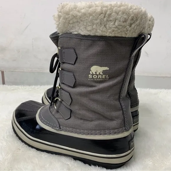 Sorel Women's Winter Carnival Boots Grey/Black Waterproof Size 8