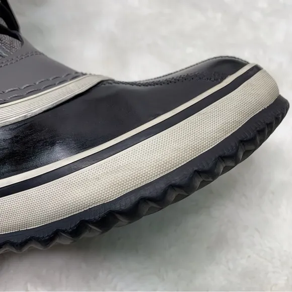 Sorel Women's Winter Carnival Boots Grey/Black Waterproof Size 8