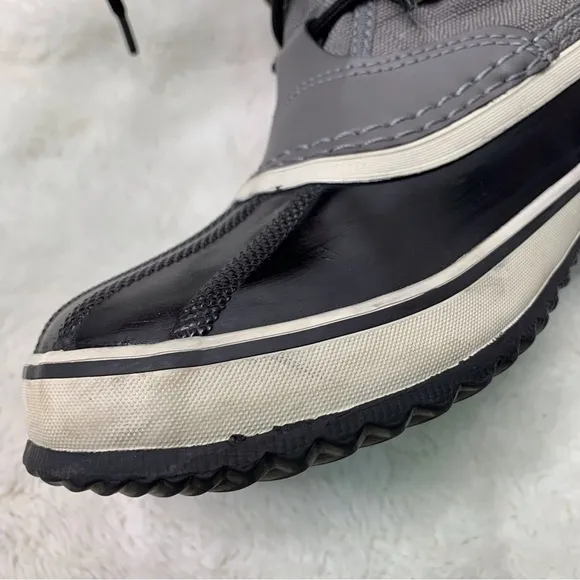 Sorel Women's Winter Carnival Boots Grey/Black Waterproof Size 8