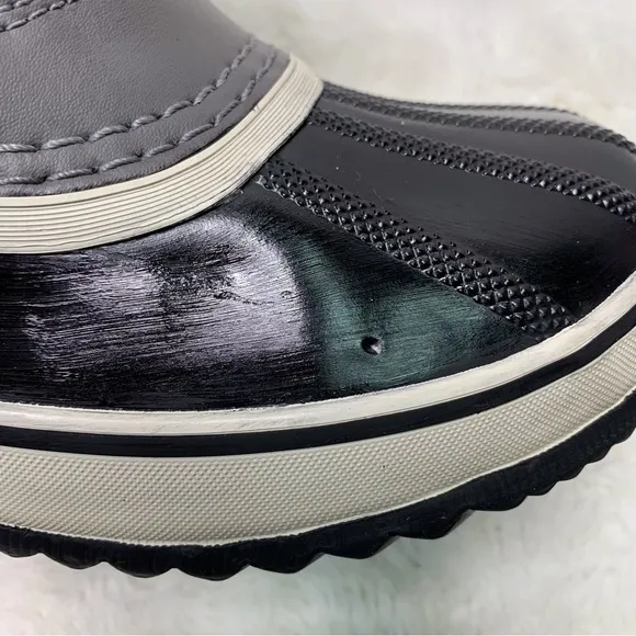 Sorel Women's Winter Carnival Boots Grey/Black Waterproof Size 8