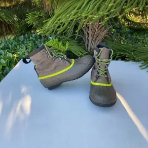 Sorel Cheyanne Waterproof Duck Boots Boys Size: 3