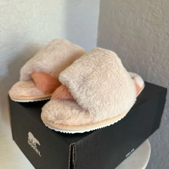 Sorel Go Mail Run Faux Fur Cotton Slippers, Cozy House Shoes , Cream, Size 9, NW