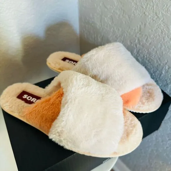 Sorel Go Mail Run Faux Fur Cotton Slippers, Cozy House Shoes , Cream, Size 9, NW