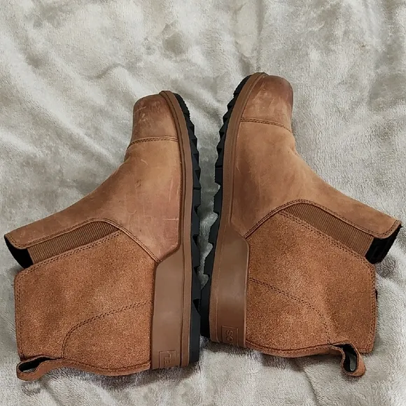 Sorels Evie II Chelsea Bootie for Women Brown Leather Ankle Boots size 10.5