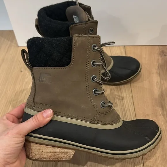 SorelSlimpack II Lace Winter Boots - Women's 9