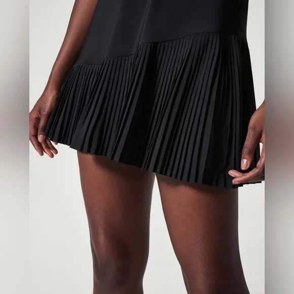SPANX Yes Pleats Skort Active Pleated Dress with Shorts in Black Size Medium