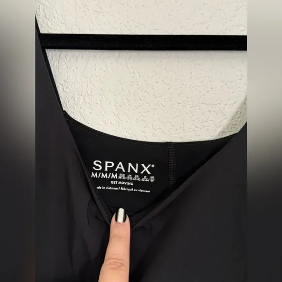 SPANX Yes Pleats Skort Active Pleated Dress with Shorts in Black Size Medium