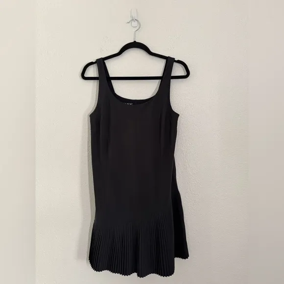 SPANX Yes Pleats Skort Active Pleated Dress with Shorts in Black Size Medium