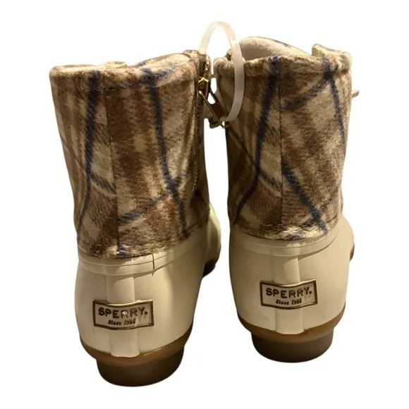 Sperry Saltwater waterproof plaid‎ boots