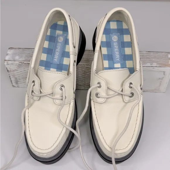 SPERRY Women's Bayside Boat Shoe with Chunky Outsole White-7W
