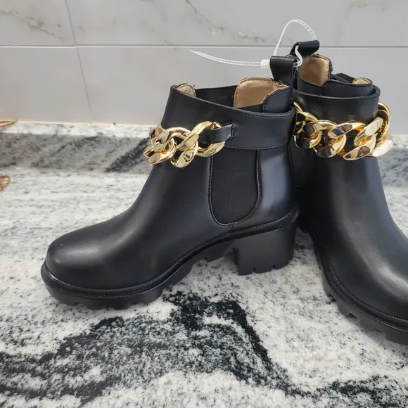 Steve Madden Amulet-C chain detail mid heel boots in black