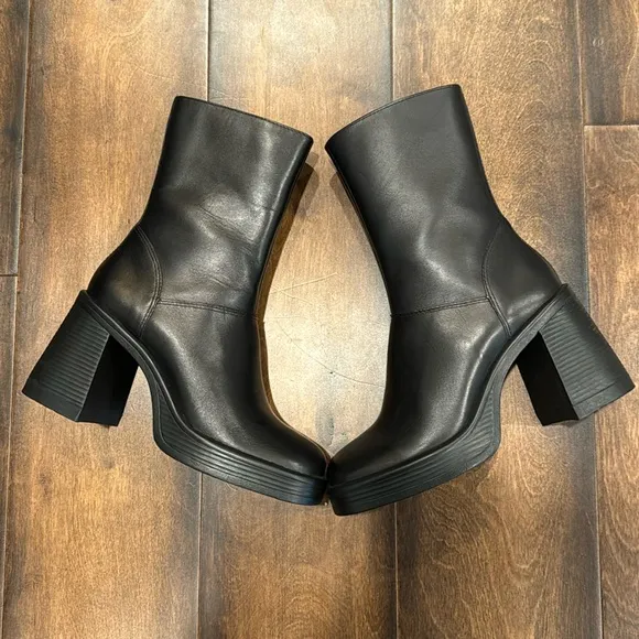 Steve Madden Fantsie Boots New