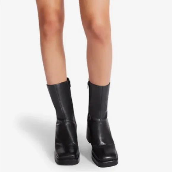 Steve Madden Fantsie Boots New
