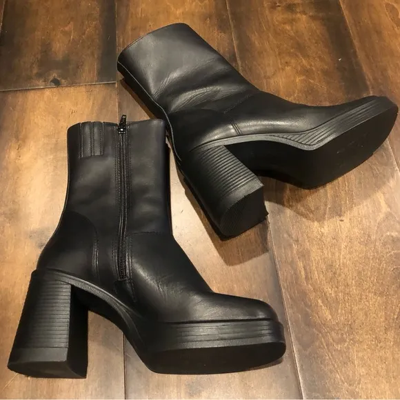 Steve Madden Fantsie Boots New