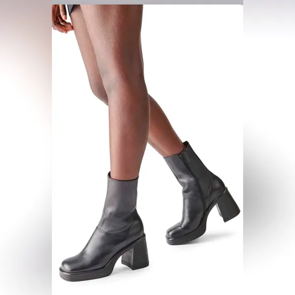 Steve Madden Fantsie Boots New