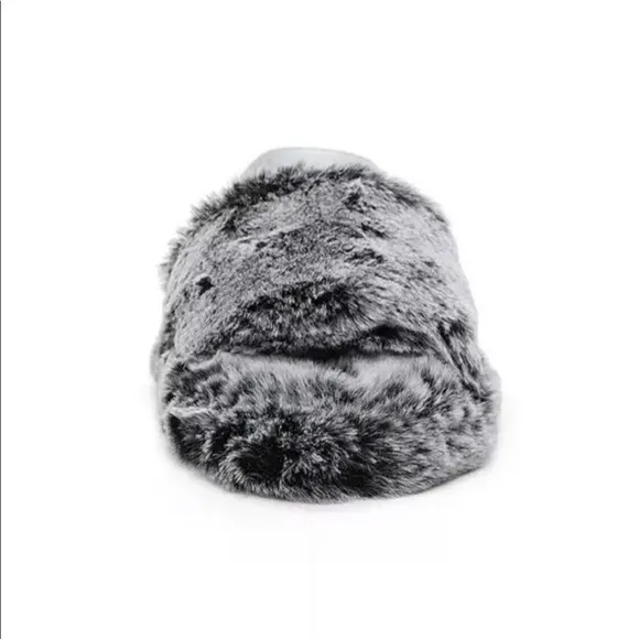 Steve Madden Slippers fluff fluffy Soft! Memory foam