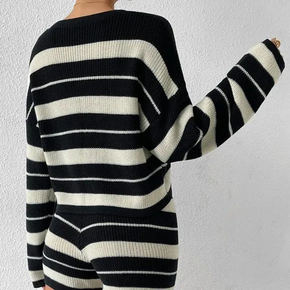 Striped Pattern Drop Shoulder Sweater &amp; Knit Shorts Black