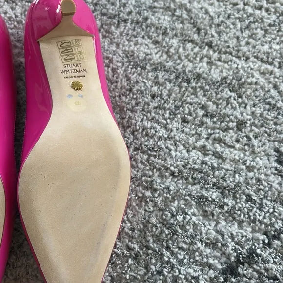 Stuart Weitzman Barbie core Pink kitten heel patent leather pumps 1.5 &quot; heel