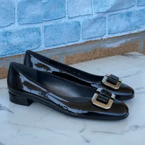 Stuart Weitzman buckled patent leather shoes size 8