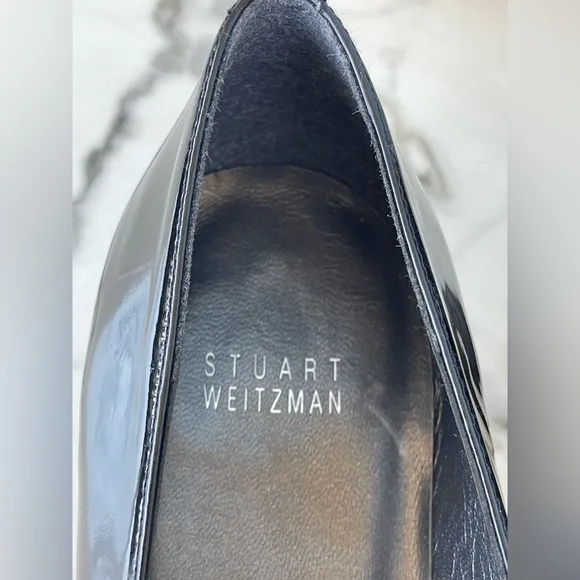 Stuart Weitzman buckled patent leather shoes size 8