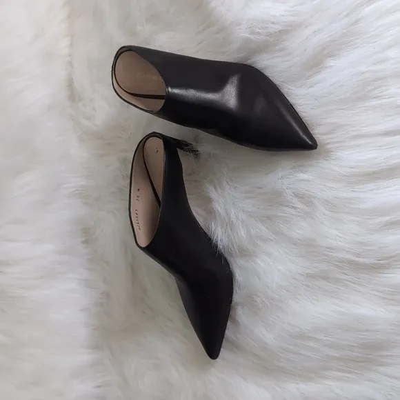 Stuart Weitzman Mira Nero Crush Napa Leather Heeled Mules Size 7.5