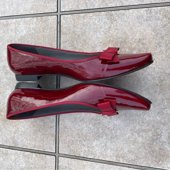 Stuart Weitzman  patent leather shoes