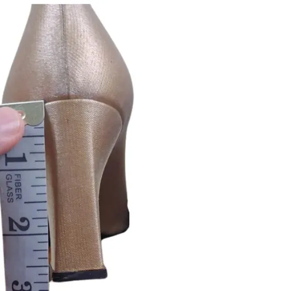 Stuart Weitzman Tan/Gold Block Heel Pumps EUC Size 6.5 B