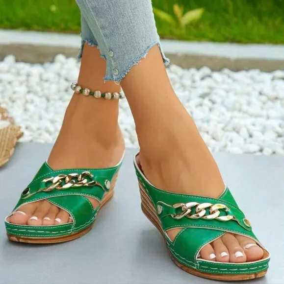 Summer New Fashion Cross Green Platform Thick Bottom Slippers