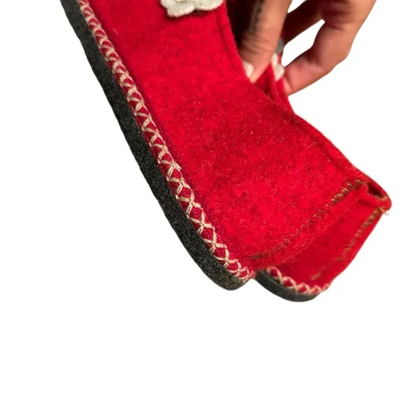 Sundance Catalog Red Wool Shoes with flowers handmade in Itally NWT
