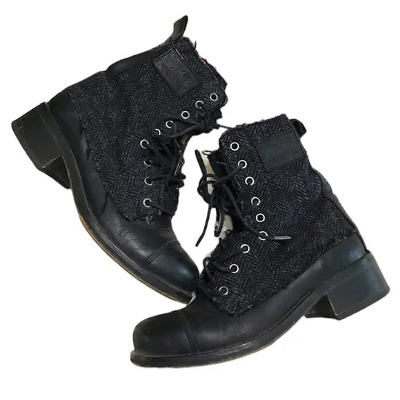 Superdry Woman Trawler mid-combat boots Sz 4-    US 7