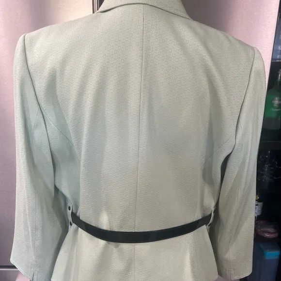 TAHARI Authur S Levine Elegant Women's Mint Green Belted Blazer
