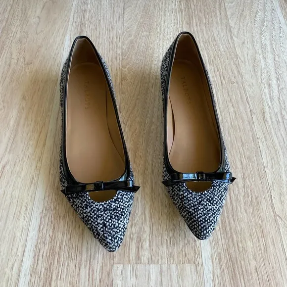 Talbots Dress Shoes Black Trimmed in Patent Leather with Bows Womens Size 9.5