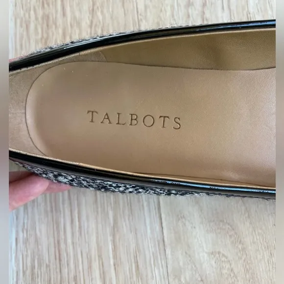 Talbots Dress Shoes Black Trimmed in Patent Leather with Bows Womens Size 9.5