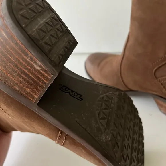 Teva Anaya Chelsea Waterproof Boots